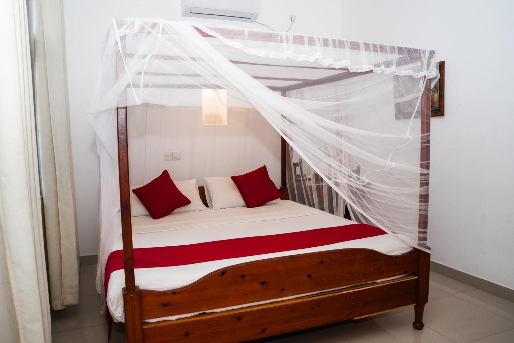 Angel Inn Guest House เนกอมโบ ภายนอก รูปภาพ