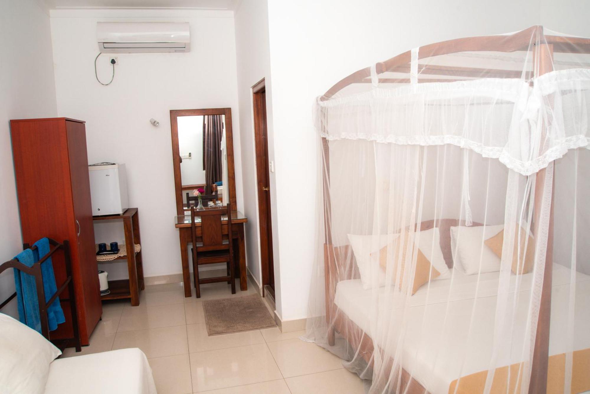 Angel Inn Guest House เนกอมโบ ภายนอก รูปภาพ