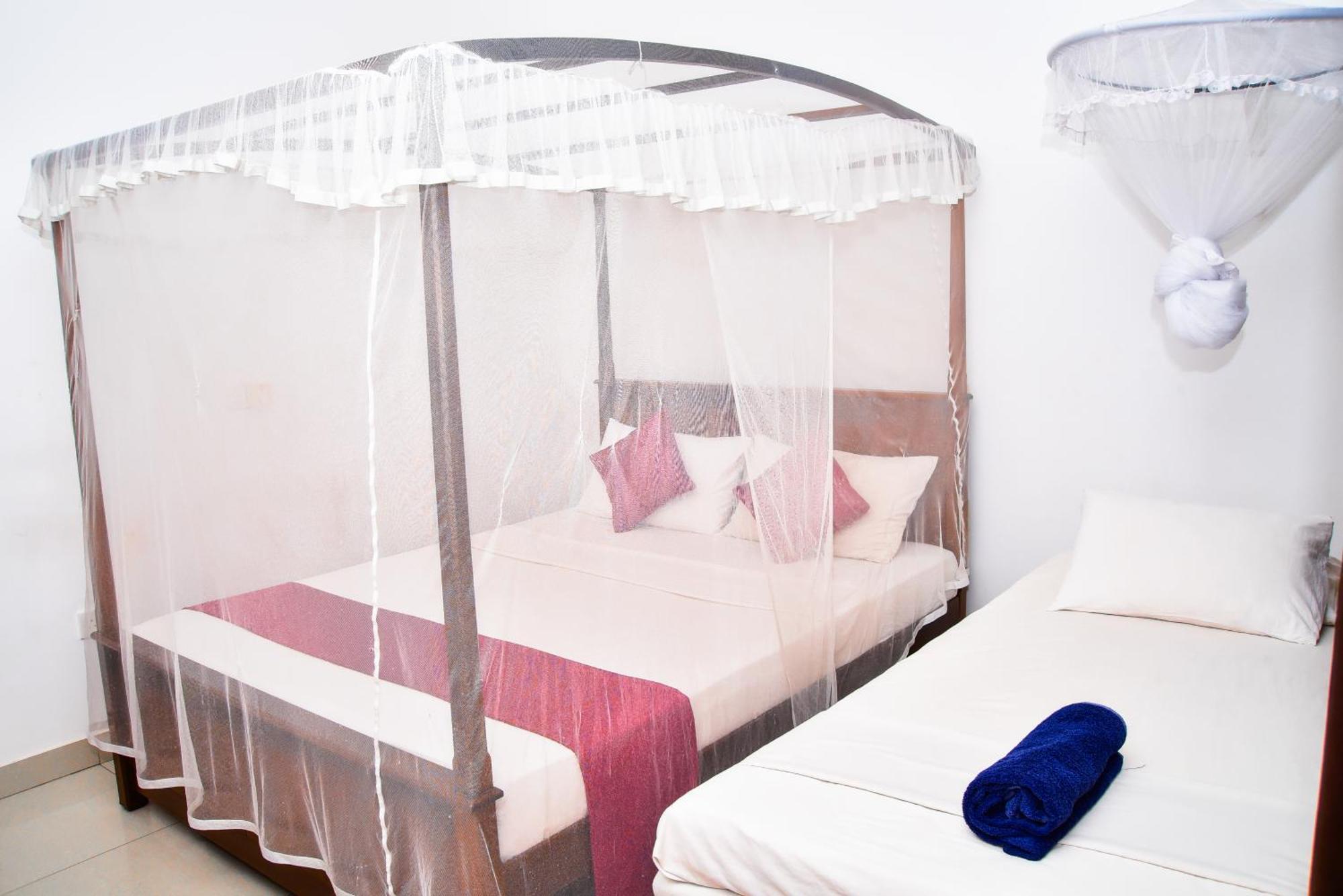 Angel Inn Guest House เนกอมโบ ภายนอก รูปภาพ
