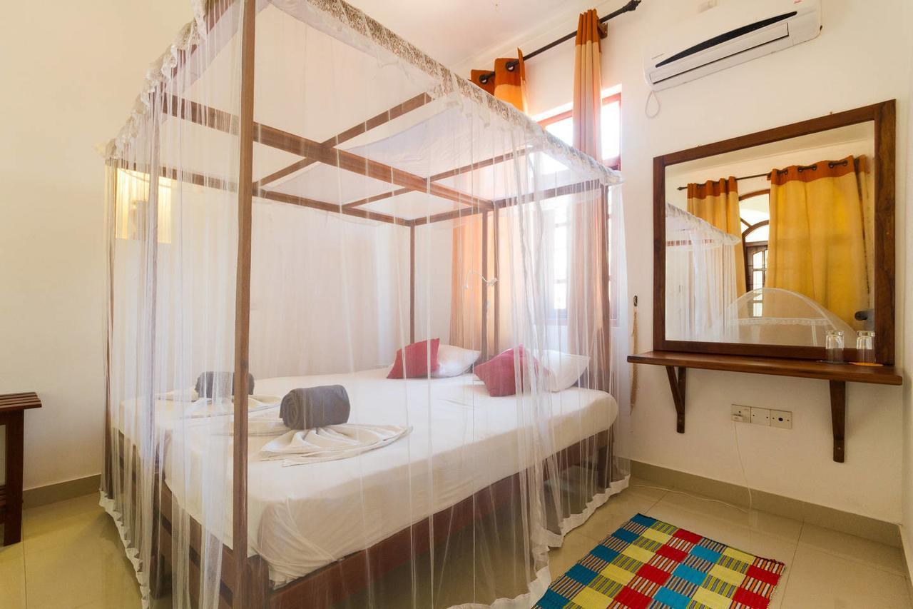 Angel Inn Guest House เนกอมโบ ภายนอก รูปภาพ
