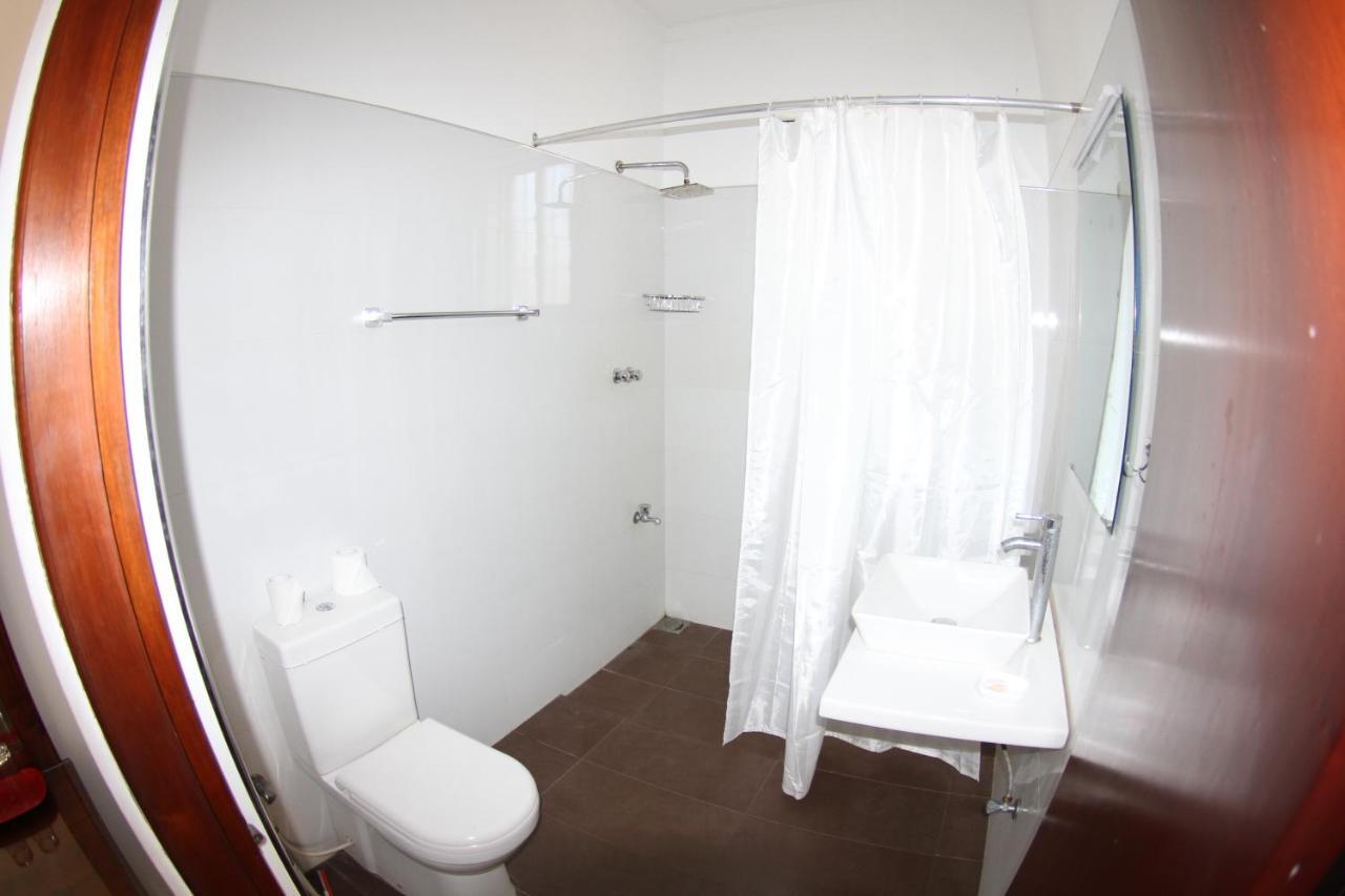 Angel Inn Guest House เนกอมโบ ภายนอก รูปภาพ